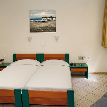 Papadakis Aparthotel Джорджополис Екстериор снимка