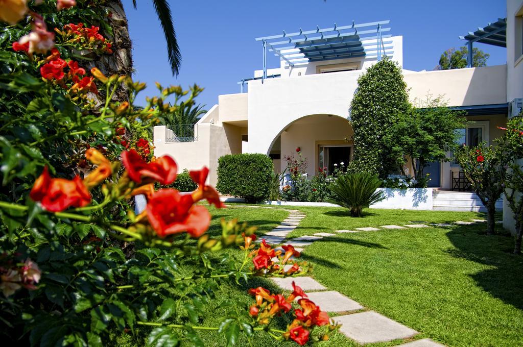 Papadakis Aparthotel Джорджополис Екстериор снимка