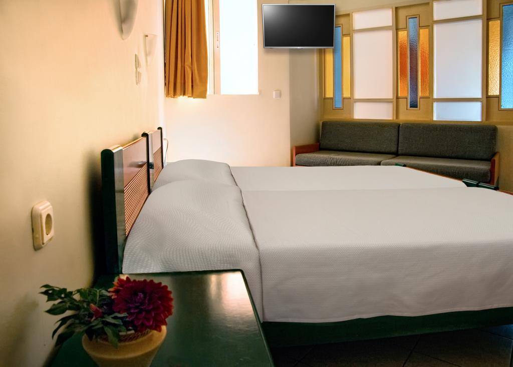 Papadakis Aparthotel Джорджополис Екстериор снимка