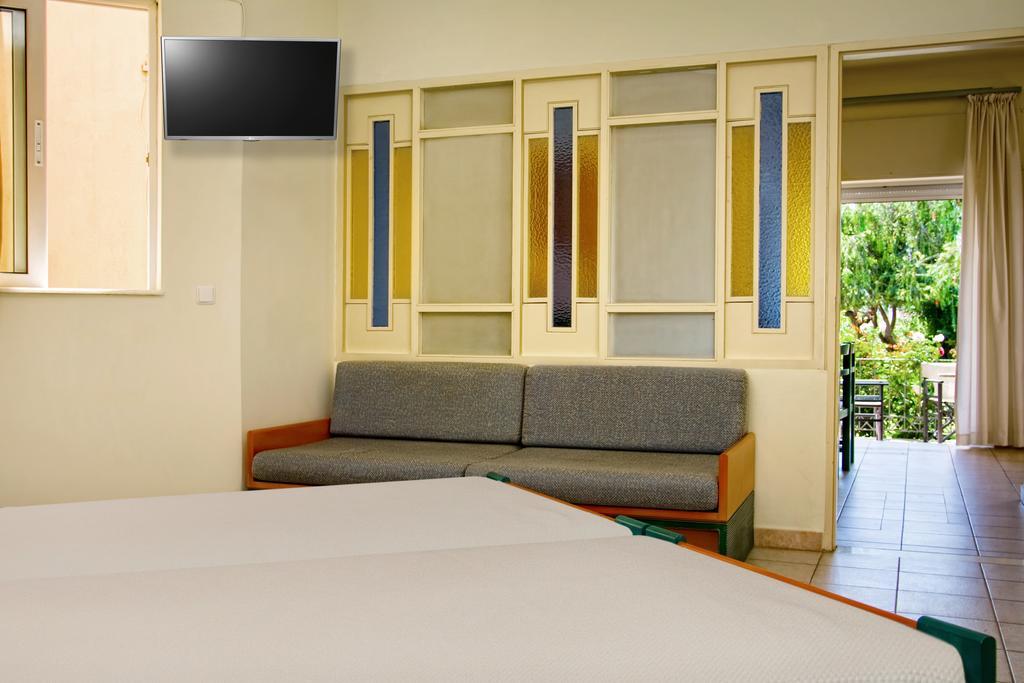 Papadakis Aparthotel Джорджополис Екстериор снимка