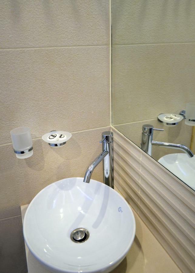 Papadakis Aparthotel Джорджополис Екстериор снимка